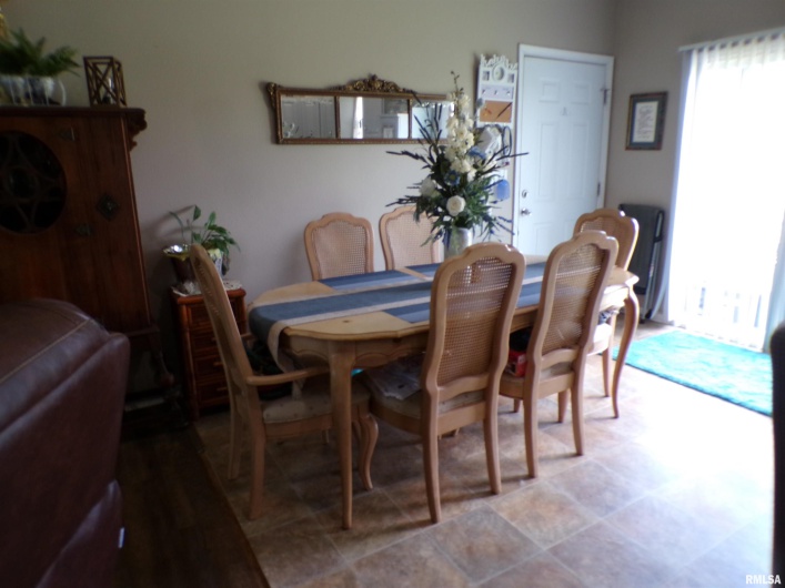 1821 MARK Drive, Sparta, Illinois 62286, 3 Bedrooms Bedrooms, 0 ,2 BathroomsBathrooms,Residential,For Sale,MARK,0,RMAEB458460