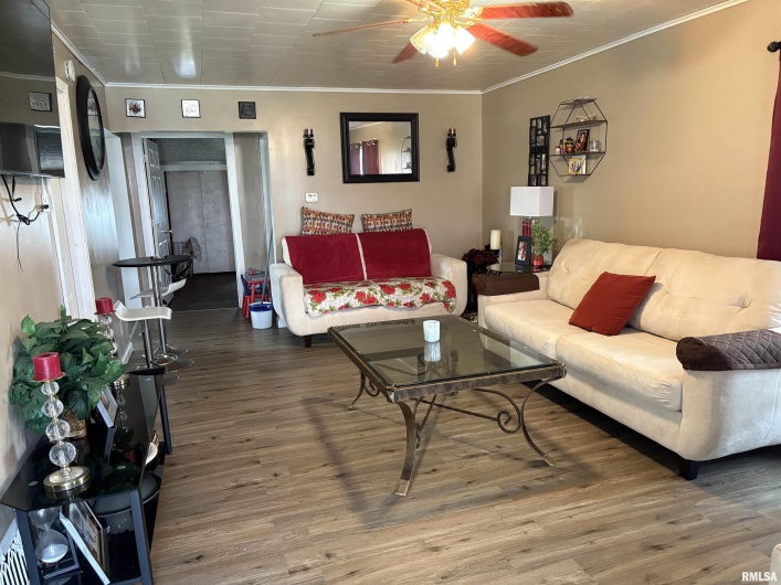 1308 GLENDALE Street, Marion, Illinois 62959, 2 Bedrooms Bedrooms, 0 ,1 BathroomBathrooms,Residential,For Sale,GLENDALE,0,RMAEB457713