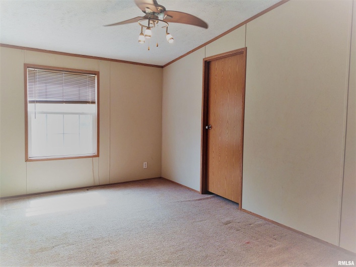 201 ROYAL Street, Goreville, Illinois 62939, 3 Bedrooms Bedrooms, 0 ,2 BathroomsBathrooms,Residential,For Sale,ROYAL,0,RMAEB455004