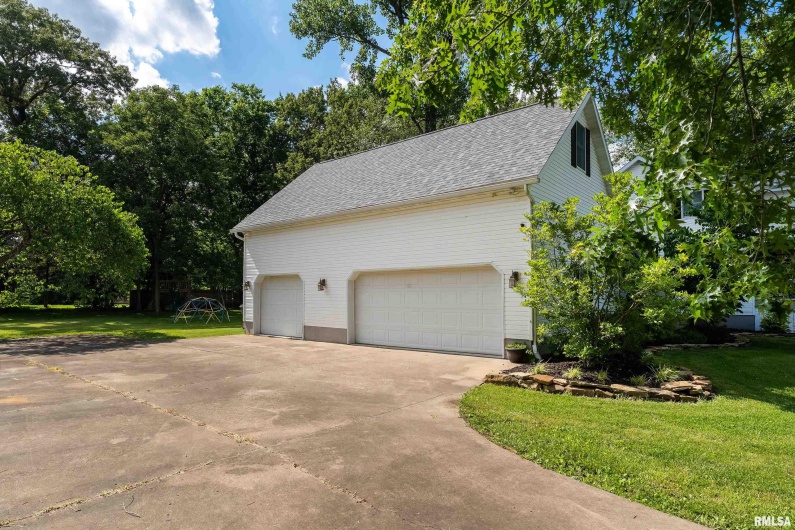 703 RACHAEL Court, Carterville, Illinois 62918, 5 Bedrooms Bedrooms, 0 ,5 BathroomsBathrooms,Residential,For Sale,RACHAEL,0,RMAEB458471