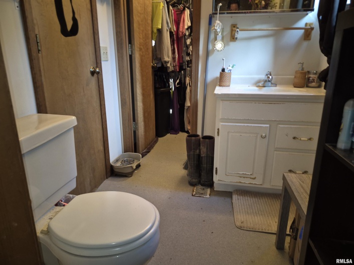 405 SHAW Street, Harrisburg, Illinois 62946, 4 Bedrooms Bedrooms, 0 ,2 BathroomsBathrooms,Residential,For Sale,SHAW,0,RMAEB458472
