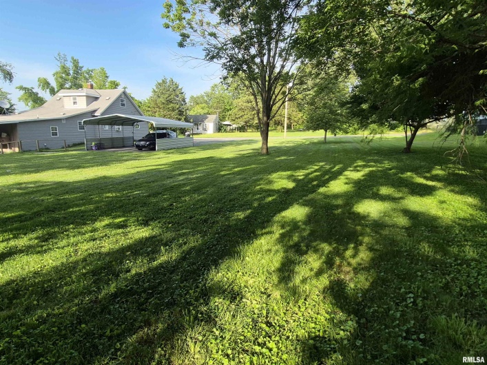 405 SHAW Street, Harrisburg, Illinois 62946, 4 Bedrooms Bedrooms, 0 ,2 BathroomsBathrooms,Residential,For Sale,SHAW,0,RMAEB458472