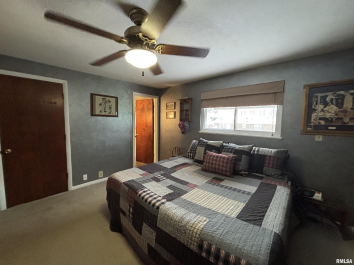 49 Jon Street, Metropolis, Illinois 62960, 5 Bedrooms Bedrooms, 0 ,3 BathroomsBathrooms,Residential,For Sale,Jon,0,RMAEB458473