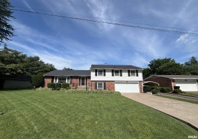 49 Jon Street, Metropolis, Illinois 62960, 5 Bedrooms Bedrooms, 0 ,3 BathroomsBathrooms,Residential,For Sale,Jon,0,RMAEB458473