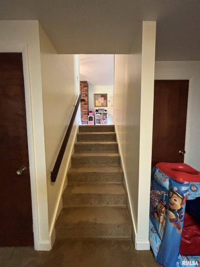 49 Jon Street, Metropolis, Illinois 62960, 5 Bedrooms Bedrooms, 0 ,3 BathroomsBathrooms,Residential,For Sale,Jon,0,RMAEB458473
