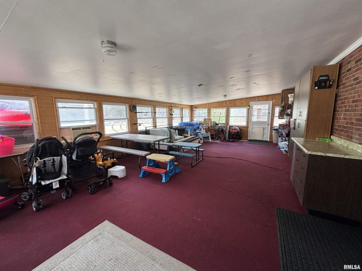 49 Jon Street, Metropolis, Illinois 62960, 5 Bedrooms Bedrooms, 0 ,3 BathroomsBathrooms,Residential,For Sale,Jon,0,RMAEB458473