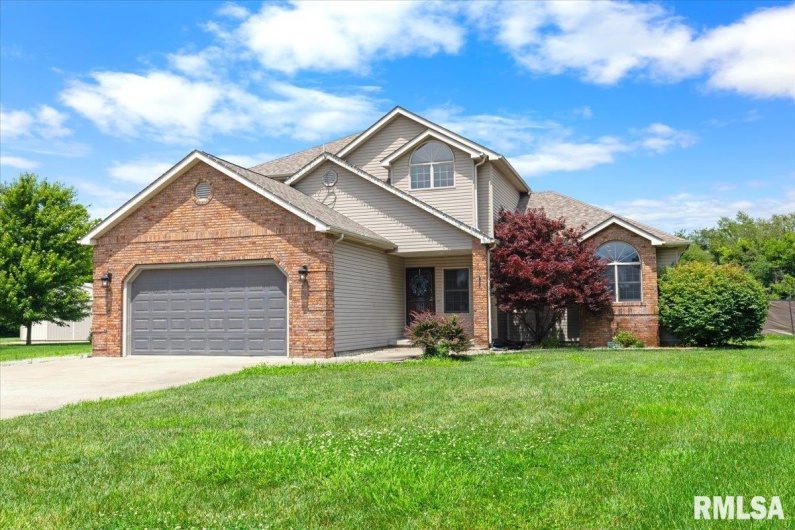 1615 POSEY Street, Marion, Illinois 62959, 3 Bedrooms Bedrooms, 0 ,2 BathroomsBathrooms,Residential,For Sale,POSEY,0,RMAEB458477