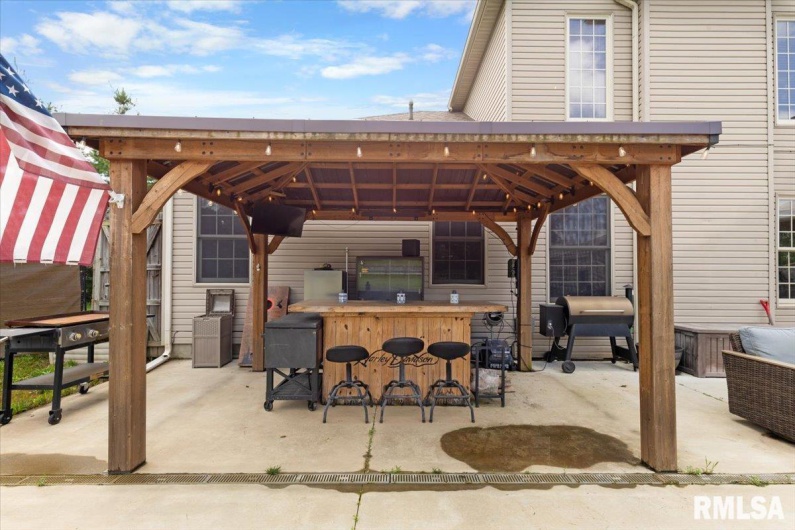 1615 POSEY Street, Marion, Illinois 62959, 3 Bedrooms Bedrooms, 0 ,2 BathroomsBathrooms,Residential,For Sale,POSEY,0,RMAEB458477