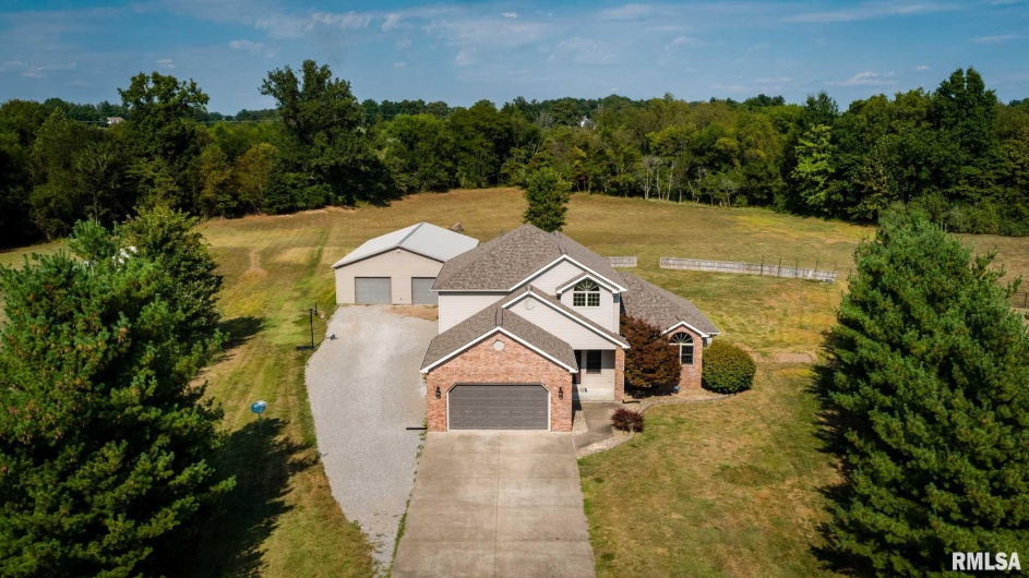 1615 POSEY Street, Marion, Illinois 62959, 3 Bedrooms Bedrooms, 0 ,2 BathroomsBathrooms,Residential,For Sale,POSEY,0,RMAEB458477