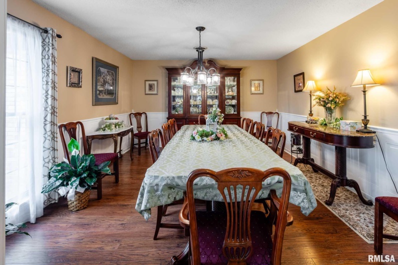 1814 Testa Drive, Marion, Illinois 62959, 4 Bedrooms Bedrooms, 0 ,2 BathroomsBathrooms,Residential,For Sale,Testa,0,RMAQC4264597
