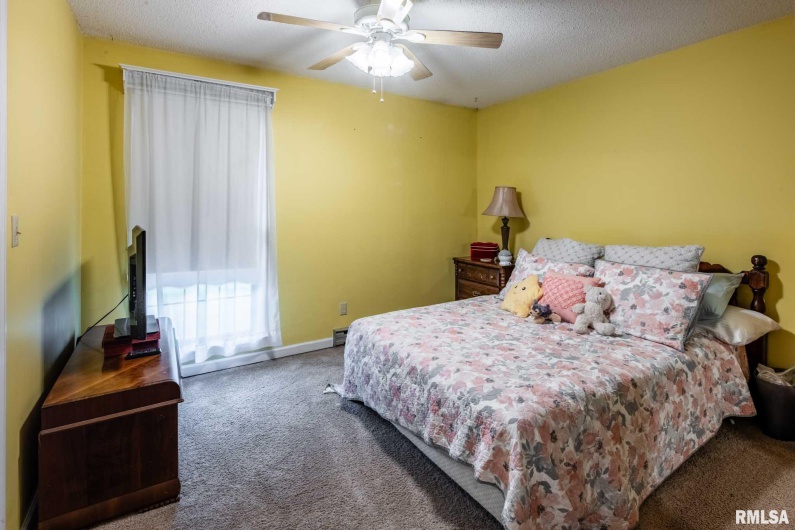 1814 Testa Drive, Marion, Illinois 62959, 4 Bedrooms Bedrooms, 0 ,2 BathroomsBathrooms,Residential,For Sale,Testa,0,RMAQC4264597