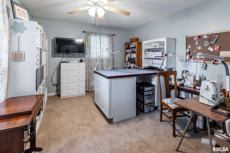 1814 Testa Drive, Marion, Illinois 62959, 4 Bedrooms Bedrooms, 0 ,2 BathroomsBathrooms,Residential,For Sale,Testa,0,RMAQC4264597