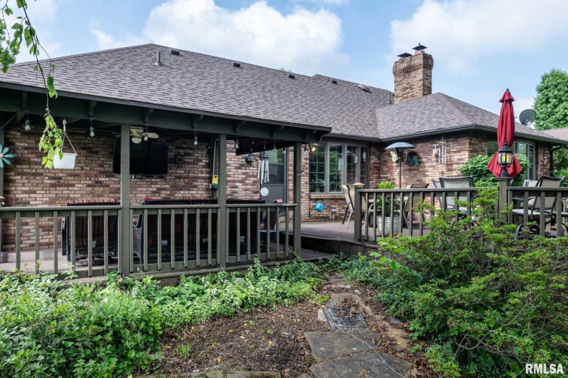 1814 Testa Drive, Marion, Illinois 62959, 4 Bedrooms Bedrooms, 0 ,2 BathroomsBathrooms,Residential,For Sale,Testa,0,RMAQC4264597