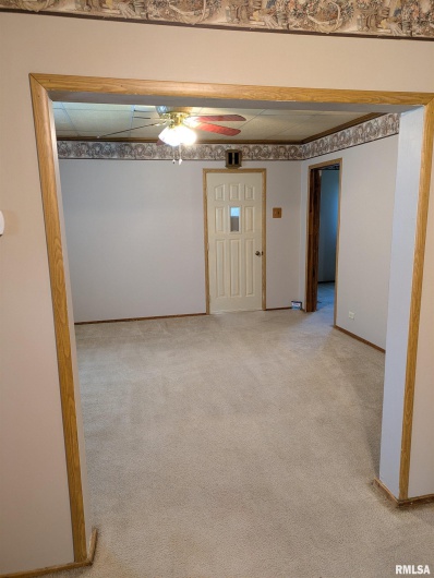 1205 BURGESS Avenue, Johnston City, Illinois 62951, 3 Bedrooms Bedrooms, 0 ,1 BathroomBathrooms,Residential,For Sale,BURGESS,0,RMAEB458483