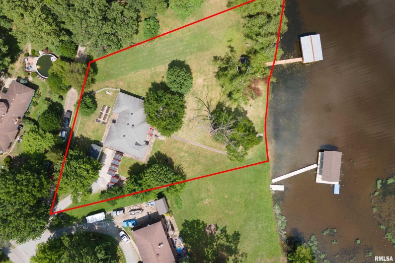 1278 Nicklaus Lane, Marion, Illinois 62959, 3 Bedrooms Bedrooms, 0 ,2 BathroomsBathrooms,Residential,For Sale,Nicklaus,0,RMAQC4264392
