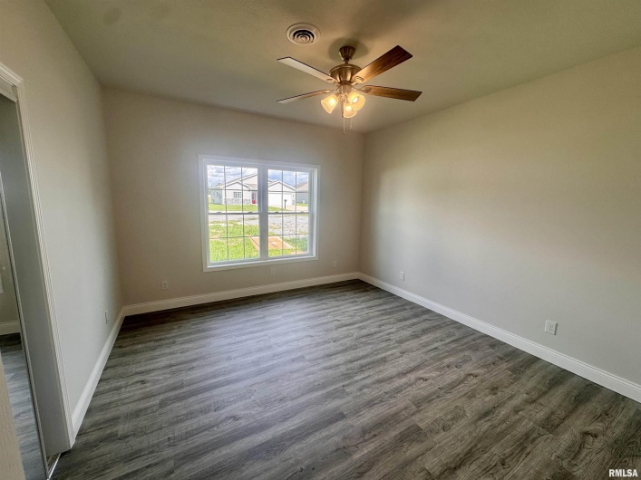 703 Savannah Avenue, Herrin, Illinois 62948, 3 Bedrooms Bedrooms, 0 ,2 BathroomsBathrooms,Residential,For Sale,Savannah,0,RMAEB458485