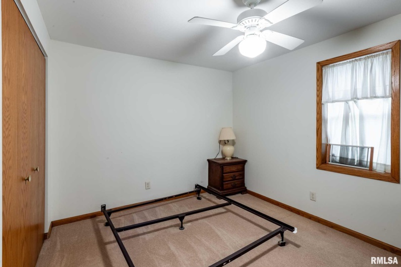 105 LAUREL Street, Stonefort, Illinois 62987, 2 Bedrooms Bedrooms, 0 ,1 BathroomBathrooms,Residential,For Sale,LAUREL,0,RMAQC4264627