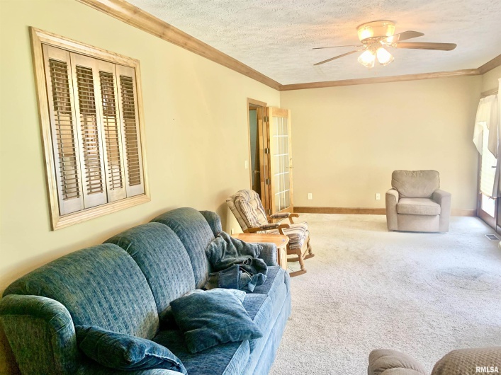 312 MCKINLEY Street, Galatia, Illinois 62935, 3 Bedrooms Bedrooms, 0 ,2 BathroomsBathrooms,Residential,For Sale,MCKINLEY,0,RMAEB458495