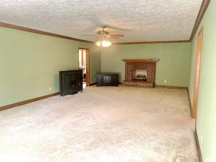 312 MCKINLEY Street, Galatia, Illinois 62935, 3 Bedrooms Bedrooms, 0 ,2 BathroomsBathrooms,Residential,For Sale,MCKINLEY,0,RMAEB458495