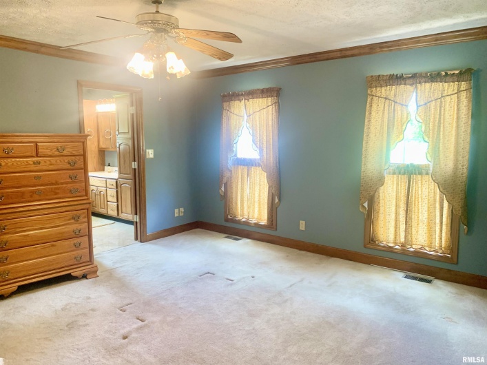 312 MCKINLEY Street, Galatia, Illinois 62935, 3 Bedrooms Bedrooms, 0 ,2 BathroomsBathrooms,Residential,For Sale,MCKINLEY,0,RMAEB458495