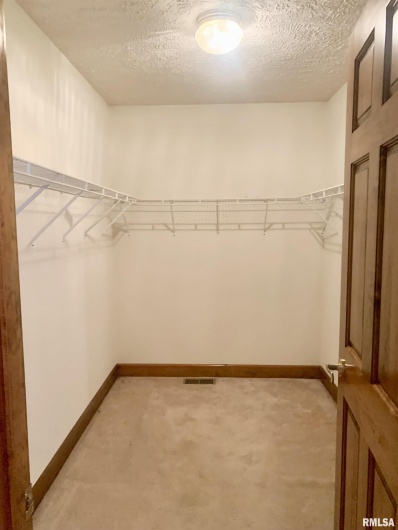 312 MCKINLEY Street, Galatia, Illinois 62935, 3 Bedrooms Bedrooms, 0 ,2 BathroomsBathrooms,Residential,For Sale,MCKINLEY,0,RMAEB458495