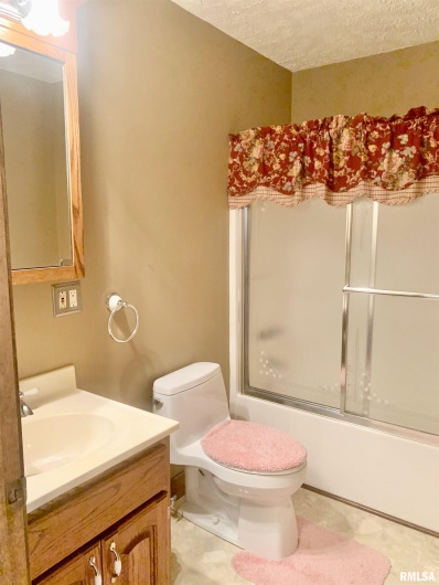 312 MCKINLEY Street, Galatia, Illinois 62935, 3 Bedrooms Bedrooms, 0 ,2 BathroomsBathrooms,Residential,For Sale,MCKINLEY,0,RMAEB458495