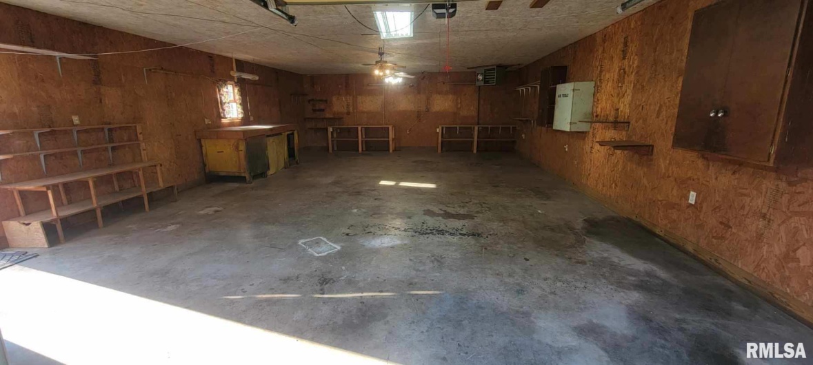 312 MCKINLEY Street, Galatia, Illinois 62935, 3 Bedrooms Bedrooms, 0 ,2 BathroomsBathrooms,Residential,For Sale,MCKINLEY,0,RMAEB458495