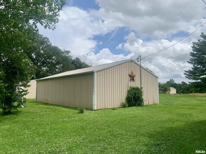 312 MCKINLEY Street, Galatia, Illinois 62935, 3 Bedrooms Bedrooms, 0 ,2 BathroomsBathrooms,Residential,For Sale,MCKINLEY,0,RMAEB458495