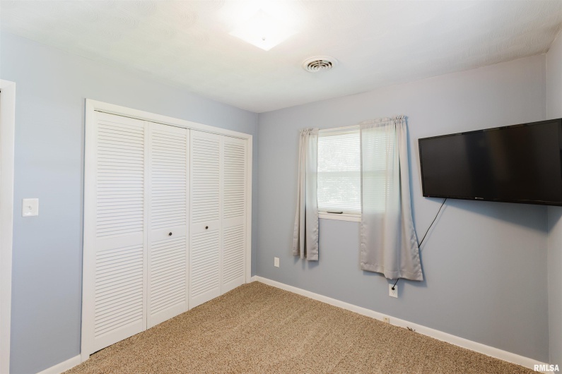 201 PERRY Street, Energy, Illinois 62933, 4 Bedrooms Bedrooms, 0 ,2 BathroomsBathrooms,Residential,For Sale,PERRY,0,RMAEB458494