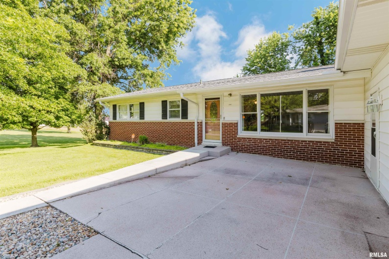 201 PERRY Street, Energy, Illinois 62933, 4 Bedrooms Bedrooms, 0 ,2 BathroomsBathrooms,Residential,For Sale,PERRY,0,RMAEB458494