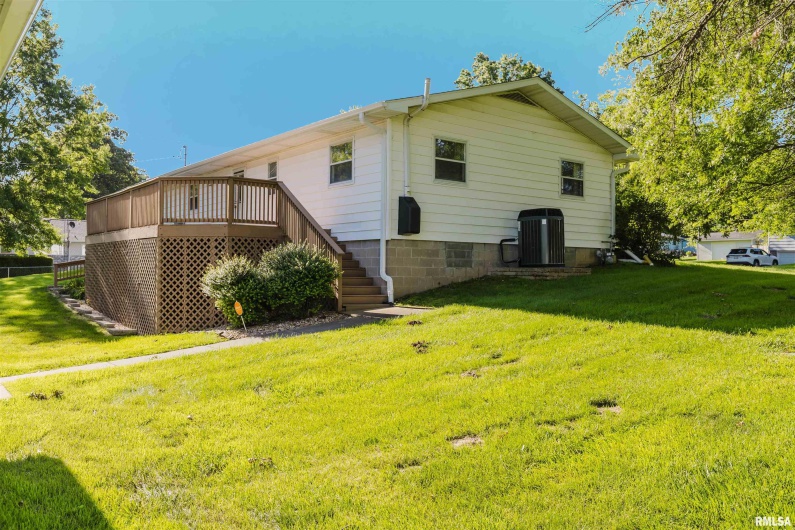 201 PERRY Street, Energy, Illinois 62933, 4 Bedrooms Bedrooms, 0 ,2 BathroomsBathrooms,Residential,For Sale,PERRY,0,RMAEB458494