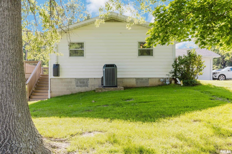 201 PERRY Street, Energy, Illinois 62933, 4 Bedrooms Bedrooms, 0 ,2 BathroomsBathrooms,Residential,For Sale,PERRY,0,RMAEB458494