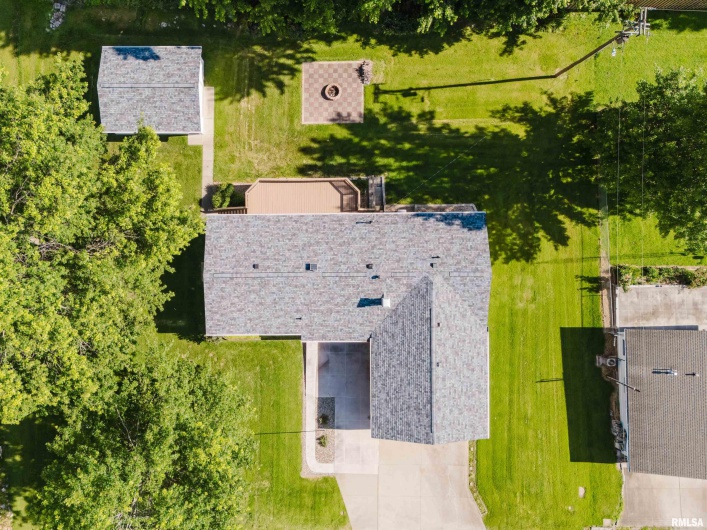 201 PERRY Street, Energy, Illinois 62933, 4 Bedrooms Bedrooms, 0 ,2 BathroomsBathrooms,Residential,For Sale,PERRY,0,RMAEB458494