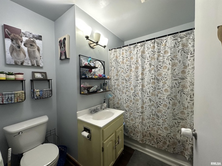 525 NORTH Street, Murphysboro, Illinois 62966, 2 Bedrooms Bedrooms, 0 ,1 BathroomBathrooms,Residential,For Sale,NORTH,0,RMAEB458497