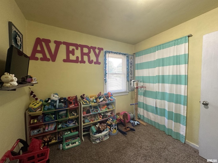 525 NORTH Street, Murphysboro, Illinois 62966, 2 Bedrooms Bedrooms, 0 ,1 BathroomBathrooms,Residential,For Sale,NORTH,0,RMAEB458497