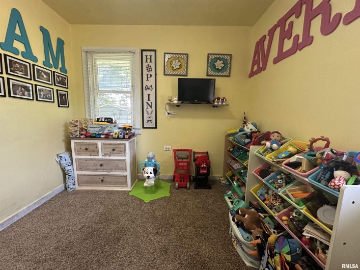 525 NORTH Street, Murphysboro, Illinois 62966, 2 Bedrooms Bedrooms, 0 ,1 BathroomBathrooms,Residential,For Sale,NORTH,0,RMAEB458497