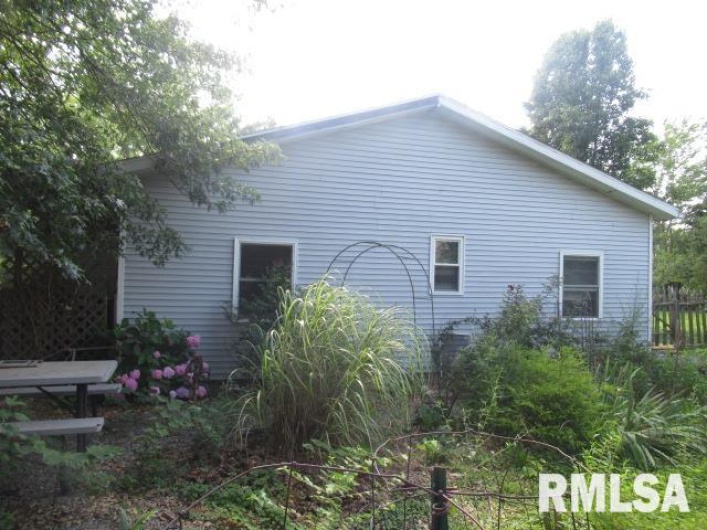 310 BLOSSOM Street, Carterville, Illinois 62918, 3 Bedrooms Bedrooms, 0 ,2 BathroomsBathrooms,Residential,For Sale,BLOSSOM,0,RMAEB458498