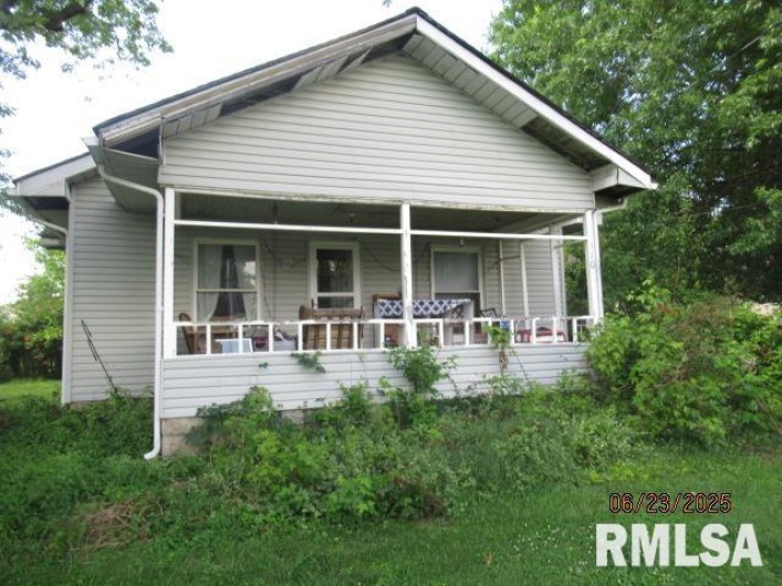 310 BLOSSOM Street, Carterville, Illinois 62918, 3 Bedrooms Bedrooms, 0 ,2 BathroomsBathrooms,Residential,For Sale,BLOSSOM,0,RMAEB458498
