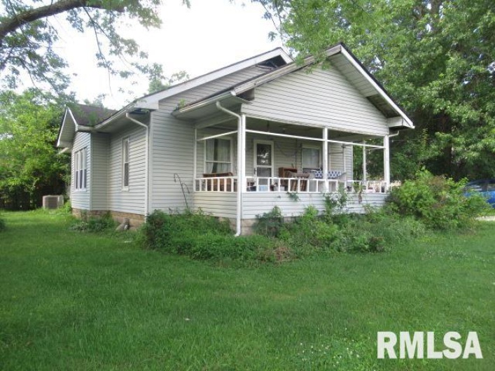 310 BLOSSOM Street, Carterville, Illinois 62918, 3 Bedrooms Bedrooms, 0 ,2 BathroomsBathrooms,Residential,For Sale,BLOSSOM,0,RMAEB458498