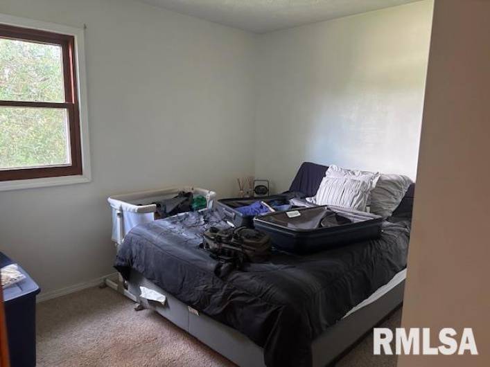1011 20TH Street, Murphysboro, Illinois 62966, 4 Bedrooms Bedrooms, 0 ,1 BathroomBathrooms,Residential,For Sale,20TH,0,RMAEB458500