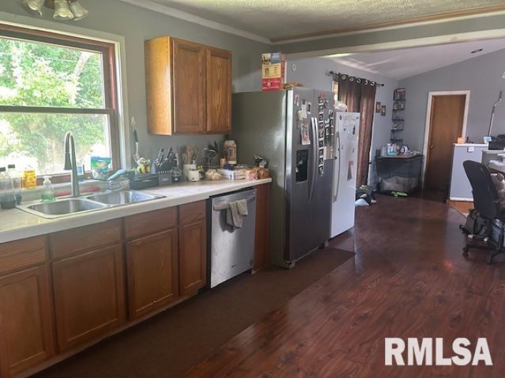 1011 20TH Street, Murphysboro, Illinois 62966, 4 Bedrooms Bedrooms, 0 ,1 BathroomBathrooms,Residential,For Sale,20TH,0,RMAEB458500