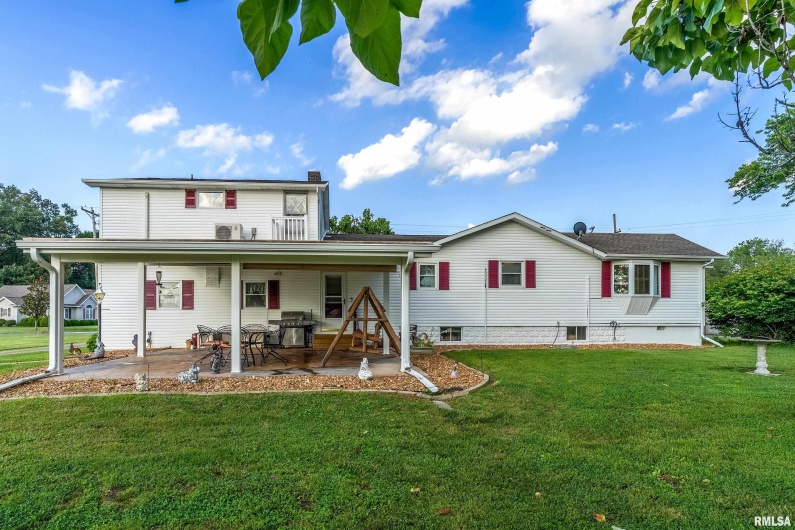 2305 WEAVER Road, Herrin, Illinois 62948, 3 Bedrooms Bedrooms, 0 ,2 BathroomsBathrooms,Residential,For Sale,WEAVER,0,RMAQC4264636