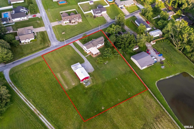 2305 WEAVER Road, Herrin, Illinois 62948, 3 Bedrooms Bedrooms, 0 ,2 BathroomsBathrooms,Residential,For Sale,WEAVER,0,RMAQC4264636