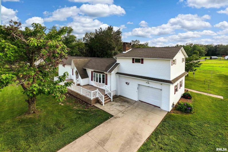 2305 WEAVER Road, Herrin, Illinois 62948, 3 Bedrooms Bedrooms, 0 ,2 BathroomsBathrooms,Residential,For Sale,WEAVER,0,RMAQC4264636