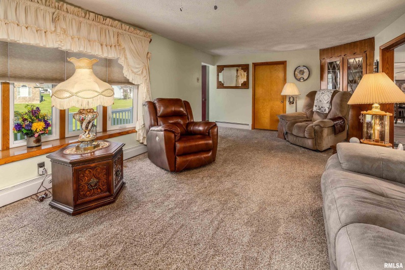 2305 WEAVER Road, Herrin, Illinois 62948, 3 Bedrooms Bedrooms, 0 ,2 BathroomsBathrooms,Residential,For Sale,WEAVER,0,RMAQC4264636
