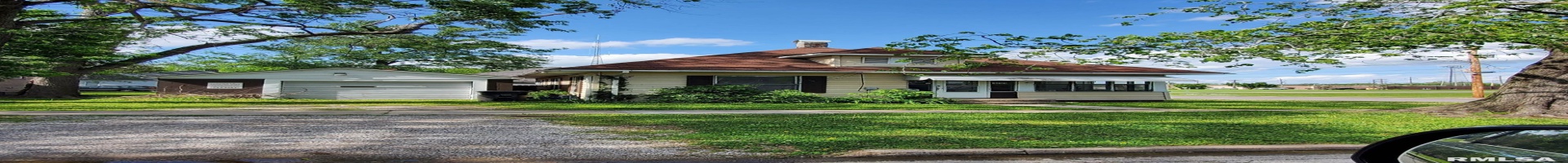 Residential For Sale 300 PECAN Street, Carbondale, Illinois 62901, 2 Bedrooms Bedrooms, ,1 BathroomBathrooms,Residential,For Sale,PECAN,RMAEB458502