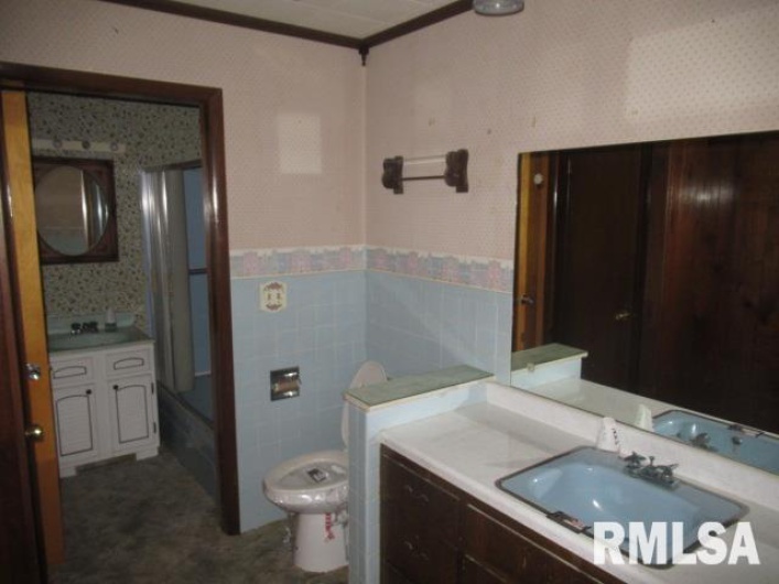 1117 ASH Street, Herrin, Illinois 62948, 3 Bedrooms Bedrooms, 0 ,2 BathroomsBathrooms,Residential,For Sale,ASH,0,RMAEB458501