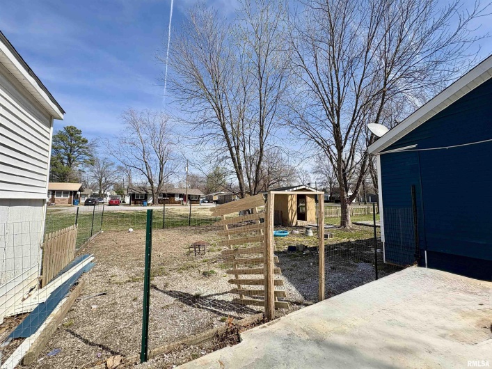 710 MAPLE Street, Cambria, Illinois 62915, 2 Bedrooms Bedrooms, 0 ,1 BathroomBathrooms,Residential,For Sale,MAPLE,0,RMAEB457210