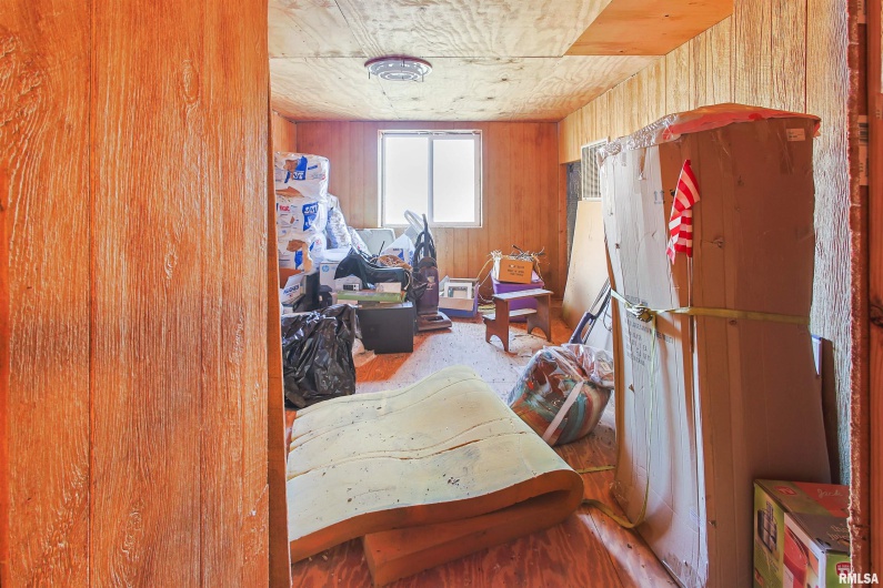 125 Central Hill Road, Grantsburg, Illinois 62943-2033, 1 Bedroom Bedrooms, 0 ,1 BathroomBathrooms,Residential,For Sale,Central Hill,0,RMAEB457293