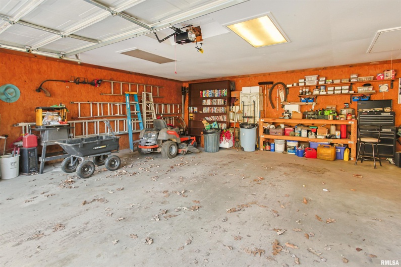 125 Central Hill Road, Grantsburg, Illinois 62943-2033, 1 Bedroom Bedrooms, 0 ,1 BathroomBathrooms,Residential,For Sale,Central Hill,0,RMAEB457293